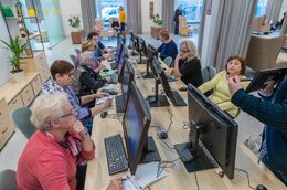 В социальном центре в Путевом проезде открылось направление «Компьютерные курсы»